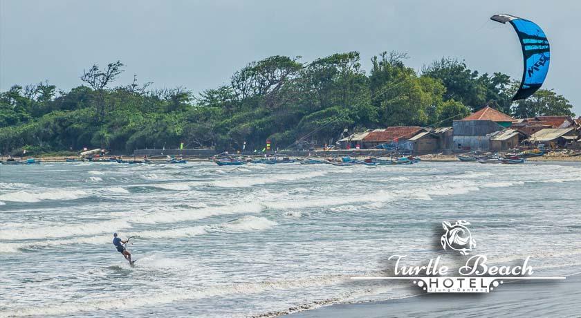 Turtle Beach Hotel Ujunggenteng Exterior foto