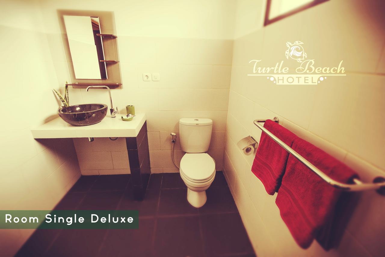 Turtle Beach Hotel Ujunggenteng Exterior foto